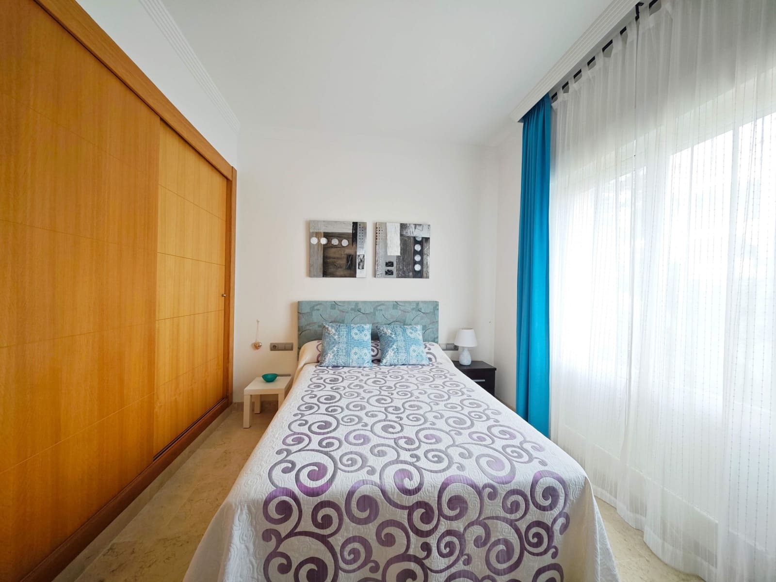 2 slaapkamer Appartement te koop in La Linea de la Concepcion met zwembad garage - € 330.000 (Ref: 10158799)