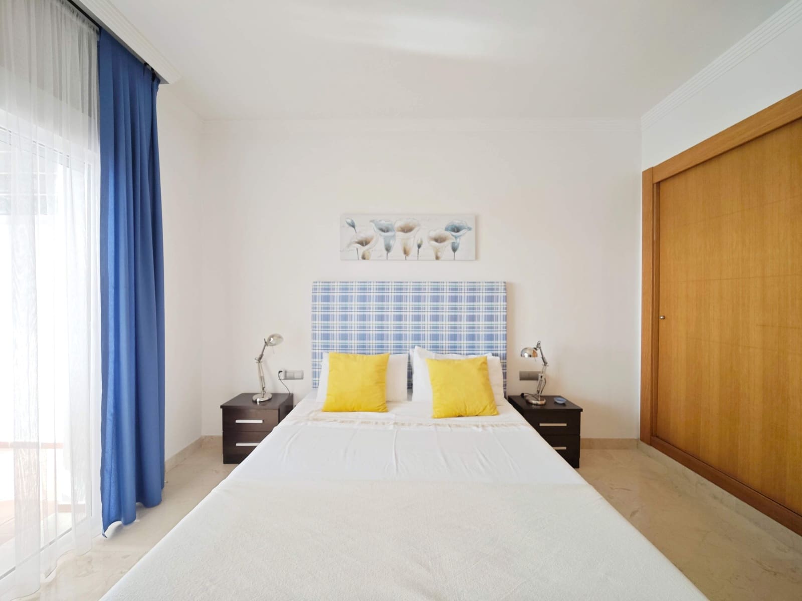 2 slaapkamer Appartement te koop in La Linea de la Concepcion met zwembad garage - € 330.000 (Ref: 10158799)