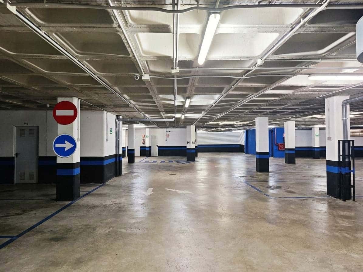 2 chambre Appartement à vendre à Algeciras avec piscine garage - 190 000 € (Ref: 10162071)