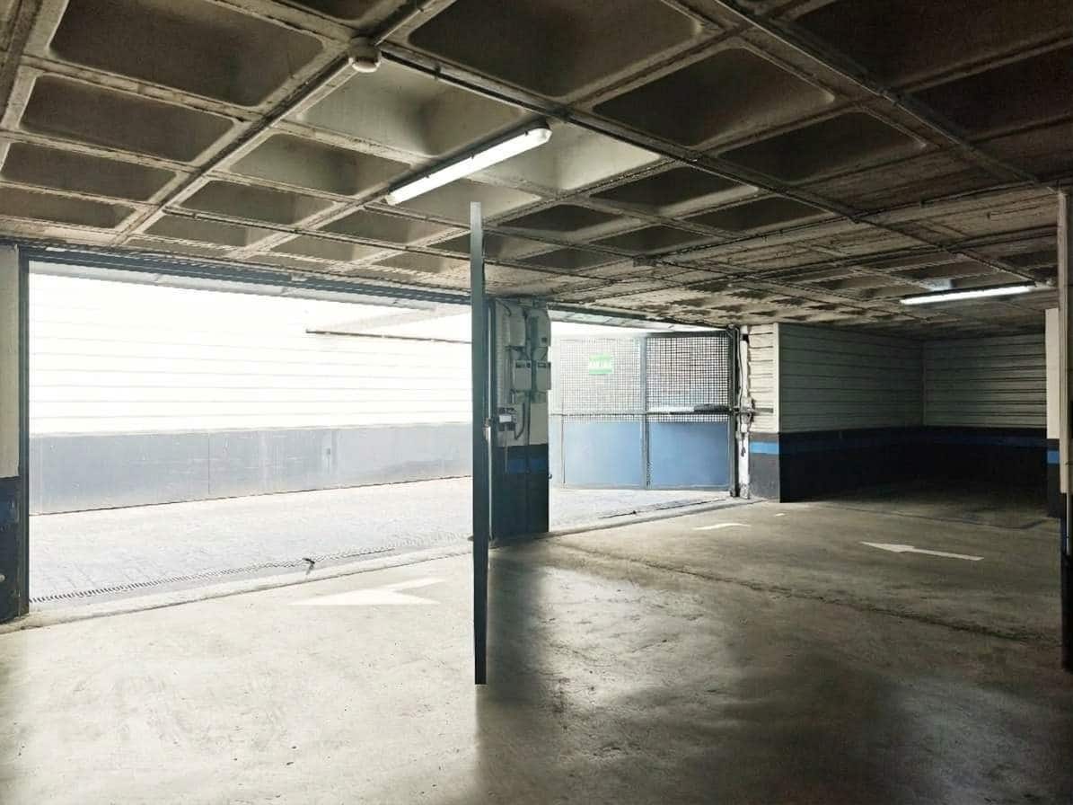 2 chambre Appartement à vendre à Algeciras avec piscine garage - 190 000 € (Ref: 10162071)