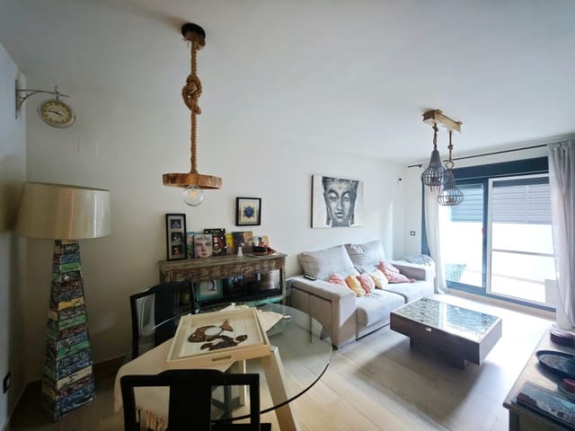 2 chambre Appartement à vendre à Algeciras avec piscine garage - 190 000 € (Ref: 10162071)