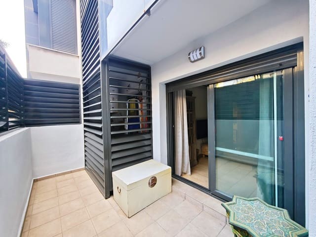2 chambre Appartement à vendre à Algeciras avec piscine garage - 190 000 € (Ref: 10162071)