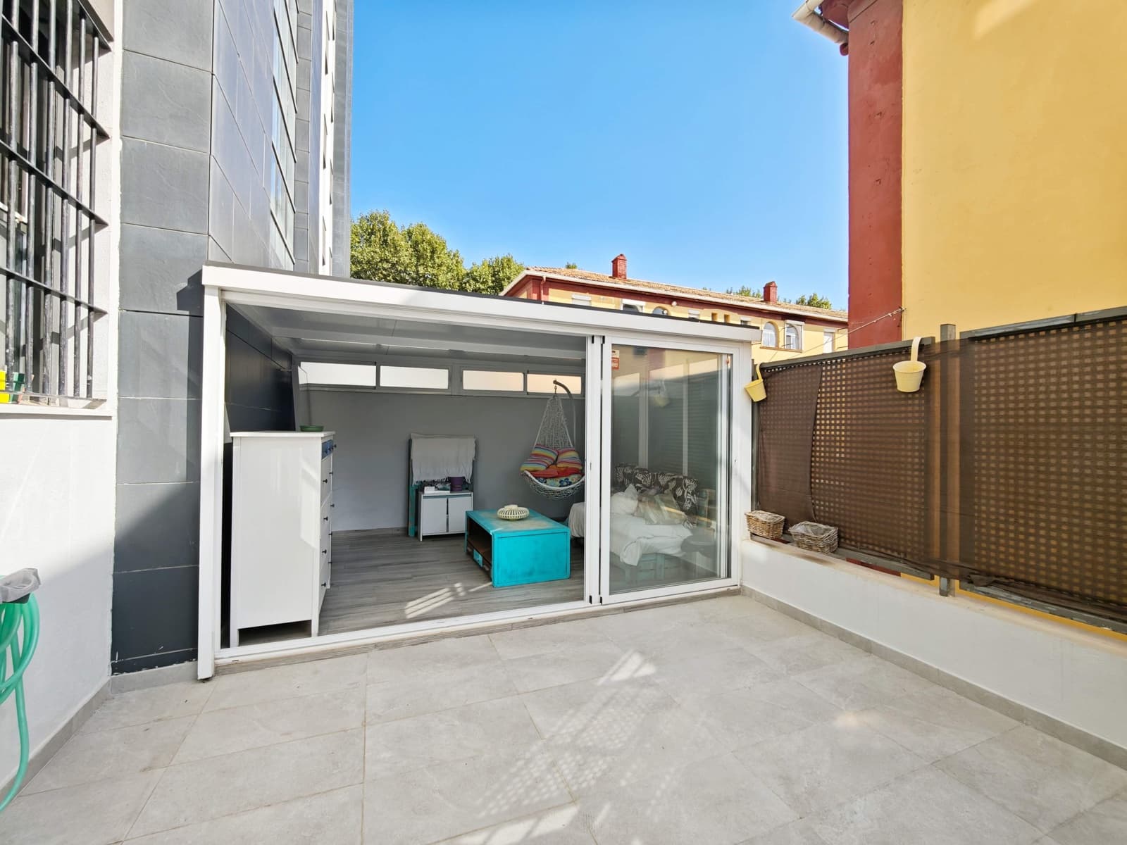 2 chambre Appartement à vendre à Algeciras avec piscine garage - 190 000 € (Ref: 10162071)