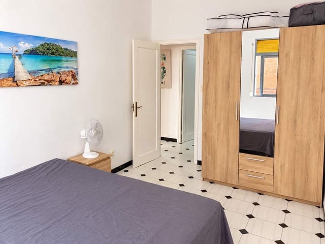 4 soverom Leilighet til salgs i La Línea de la Concepción - € 149 000 (Ref: 10165893)