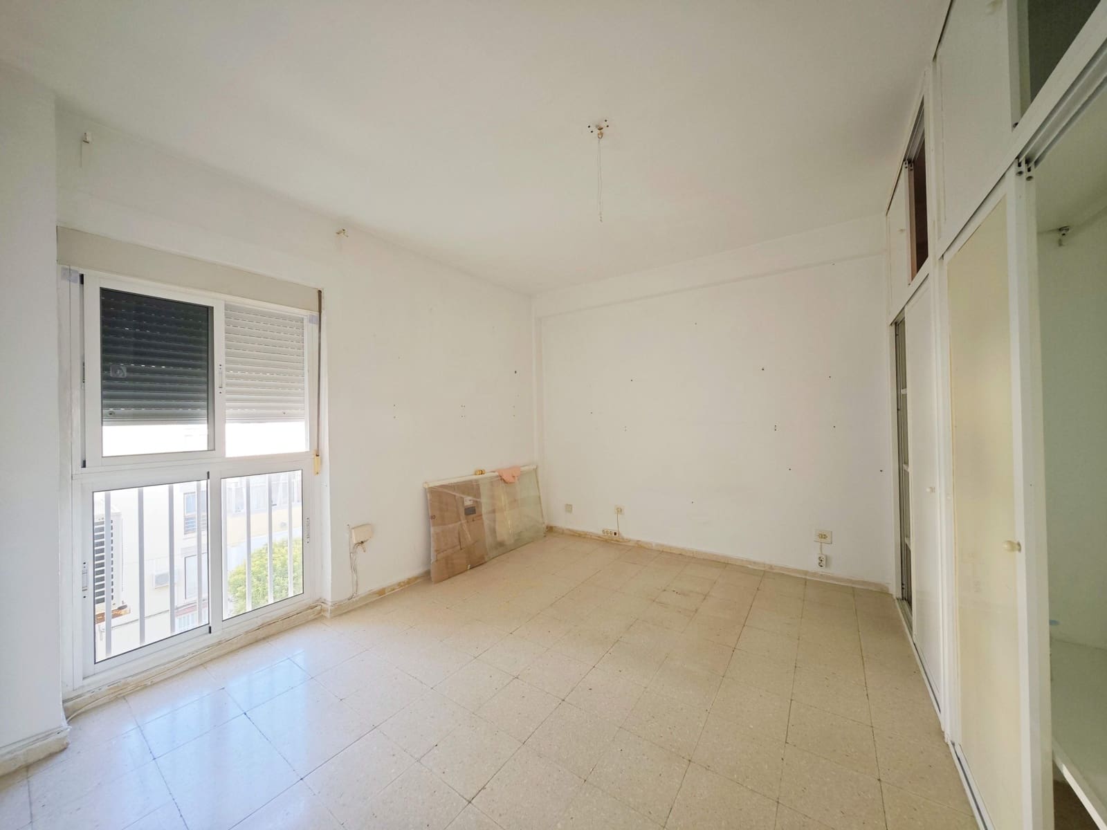 4 soveværelse Lejlighed til salg i San Fernando - € 165.000 (Ref: 10167962)