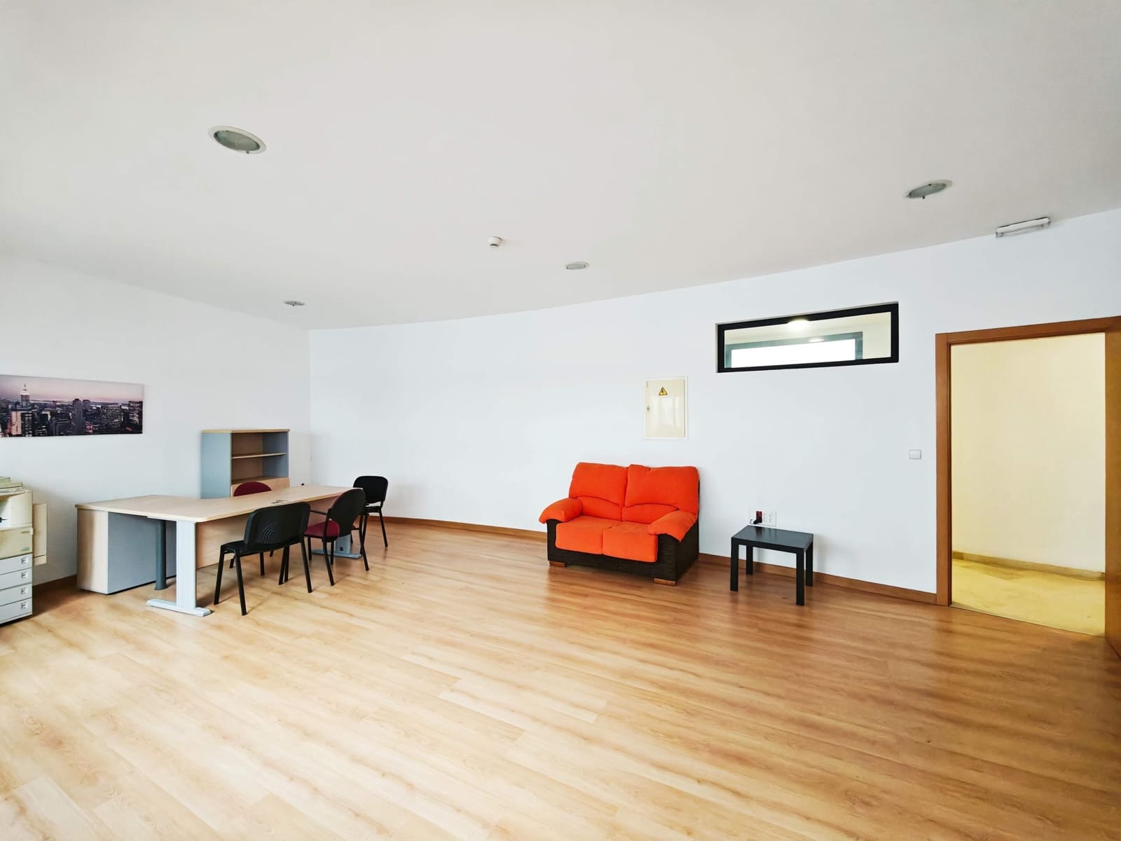 Office for sale in Los Barrios - € 59,000 (Ref: 10167963)
