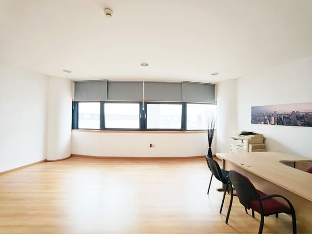 Office for sale in Los Barrios - € 59,000 (Ref: 10167963)