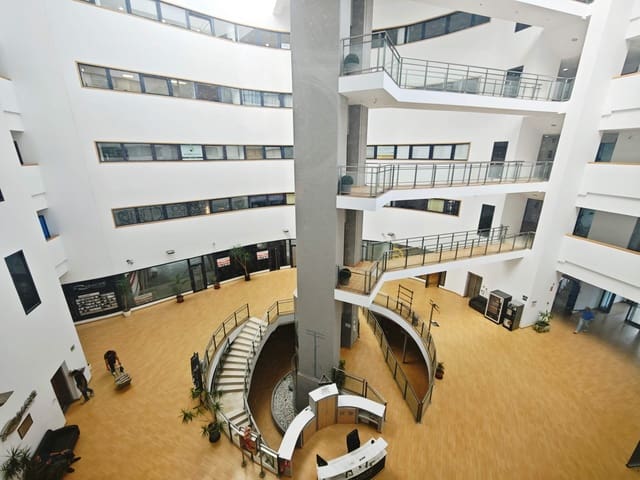 Office for sale in Los Barrios - € 59,000 (Ref: 10167963)