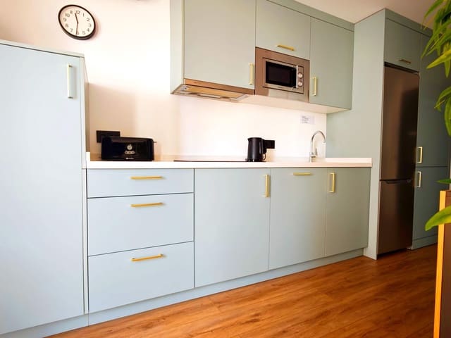 Apartamento de 1 habitación en San Luis de Sabinillas, Manilva en venta con piscina - 185.000 € (Ref: 10168506)
