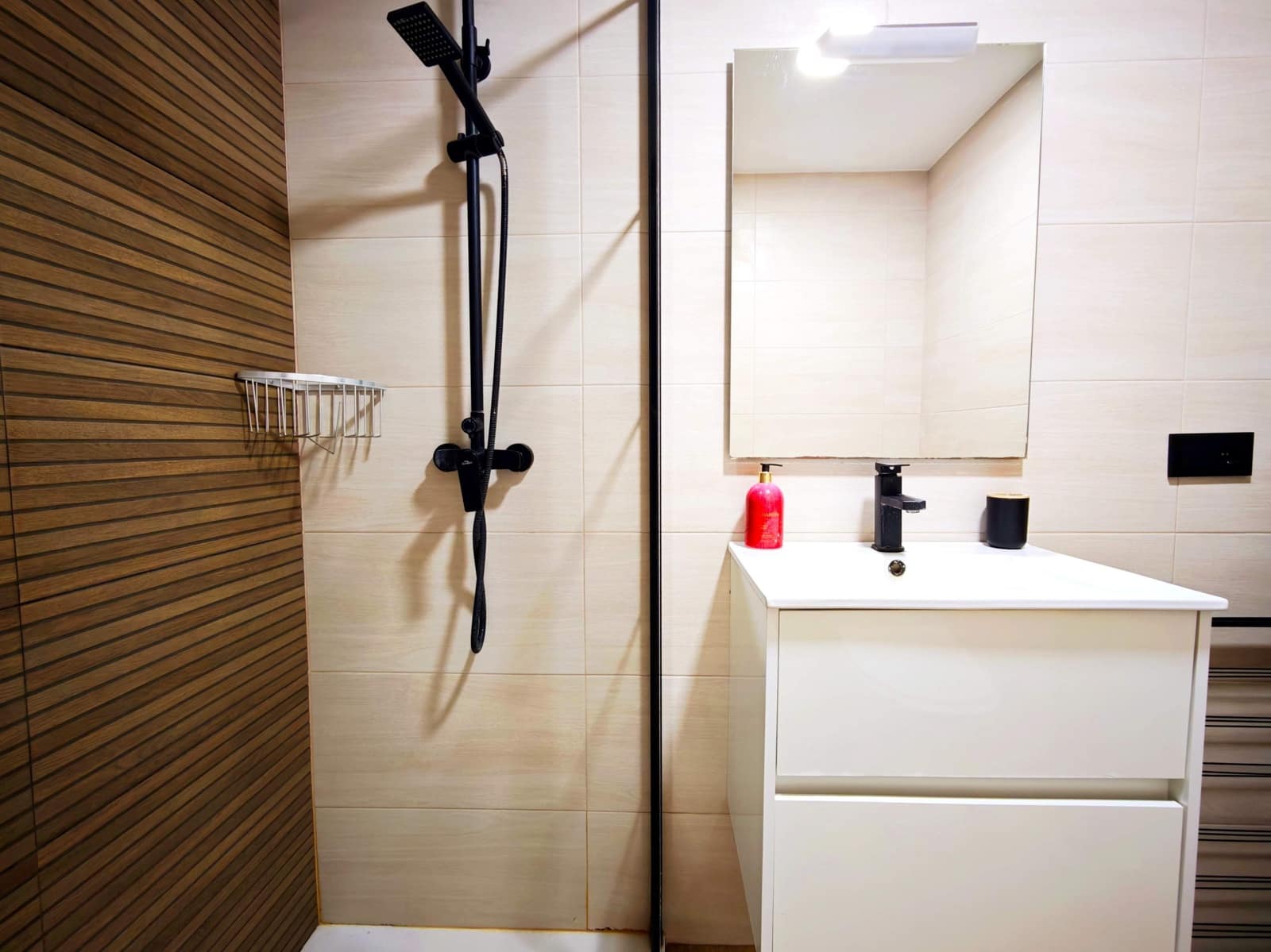 Apartamento de 1 habitación en San Luis de Sabinillas en venta con piscina - 185.000 € (Ref: 10168506)