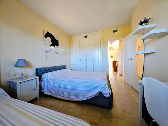 2 Zimmer Penthouse zu verkaufen in La Alcaidesa mit Pool Garage - 455.000 € (Ref: 10173036)