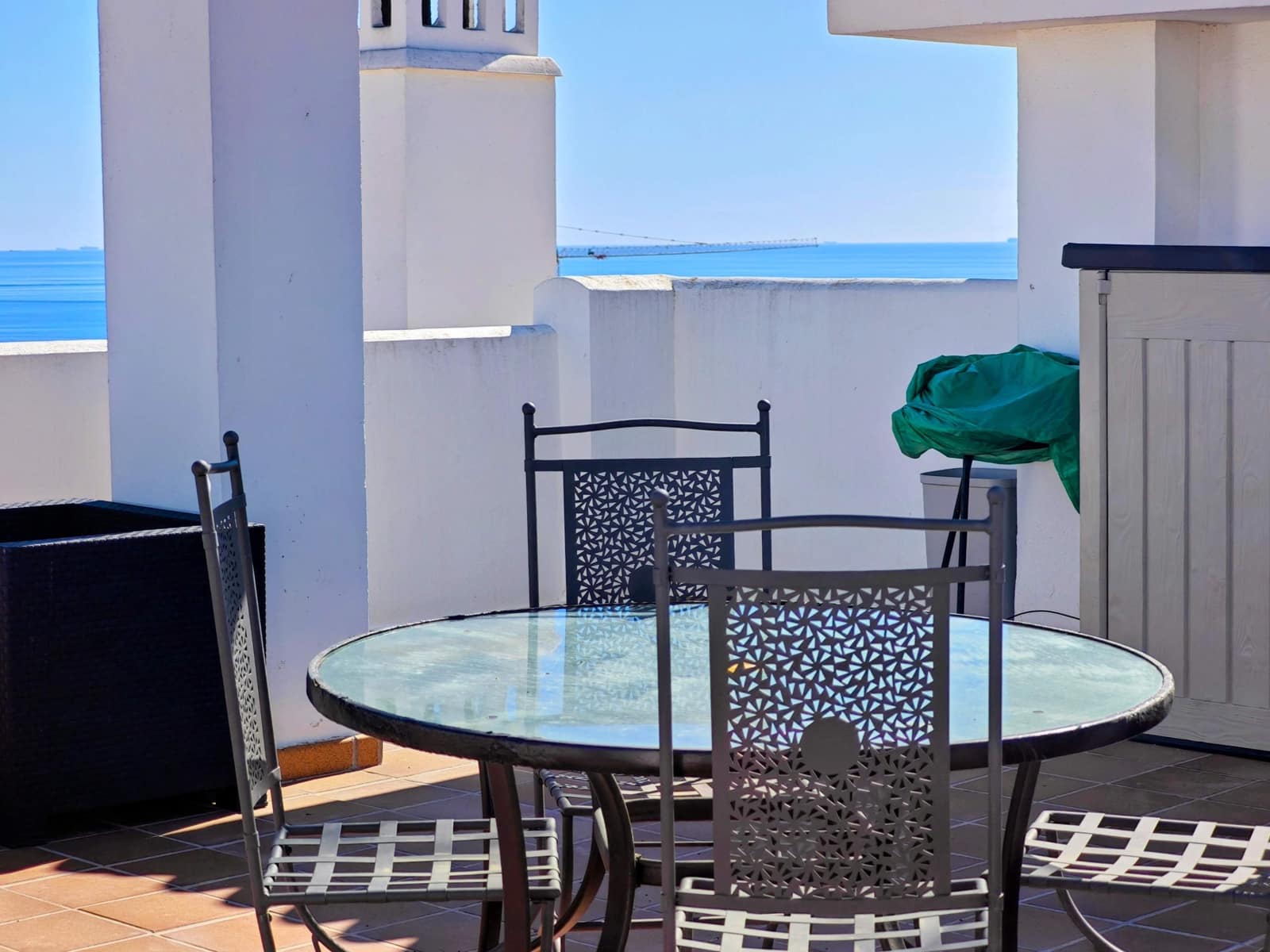 2 Zimmer Penthouse zu verkaufen in La Alcaidesa mit Pool Garage - 455.000 € (Ref: 10173036)