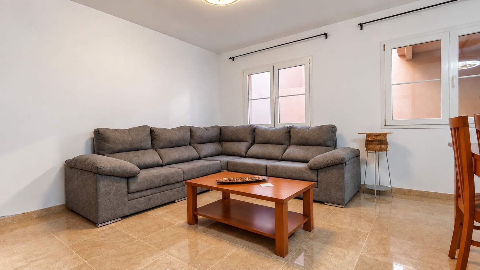 3 slaapkamer Rijtjeshuis te koop in La Linea de la Concepcion met garage - € 300.000 (Ref: 10173037)