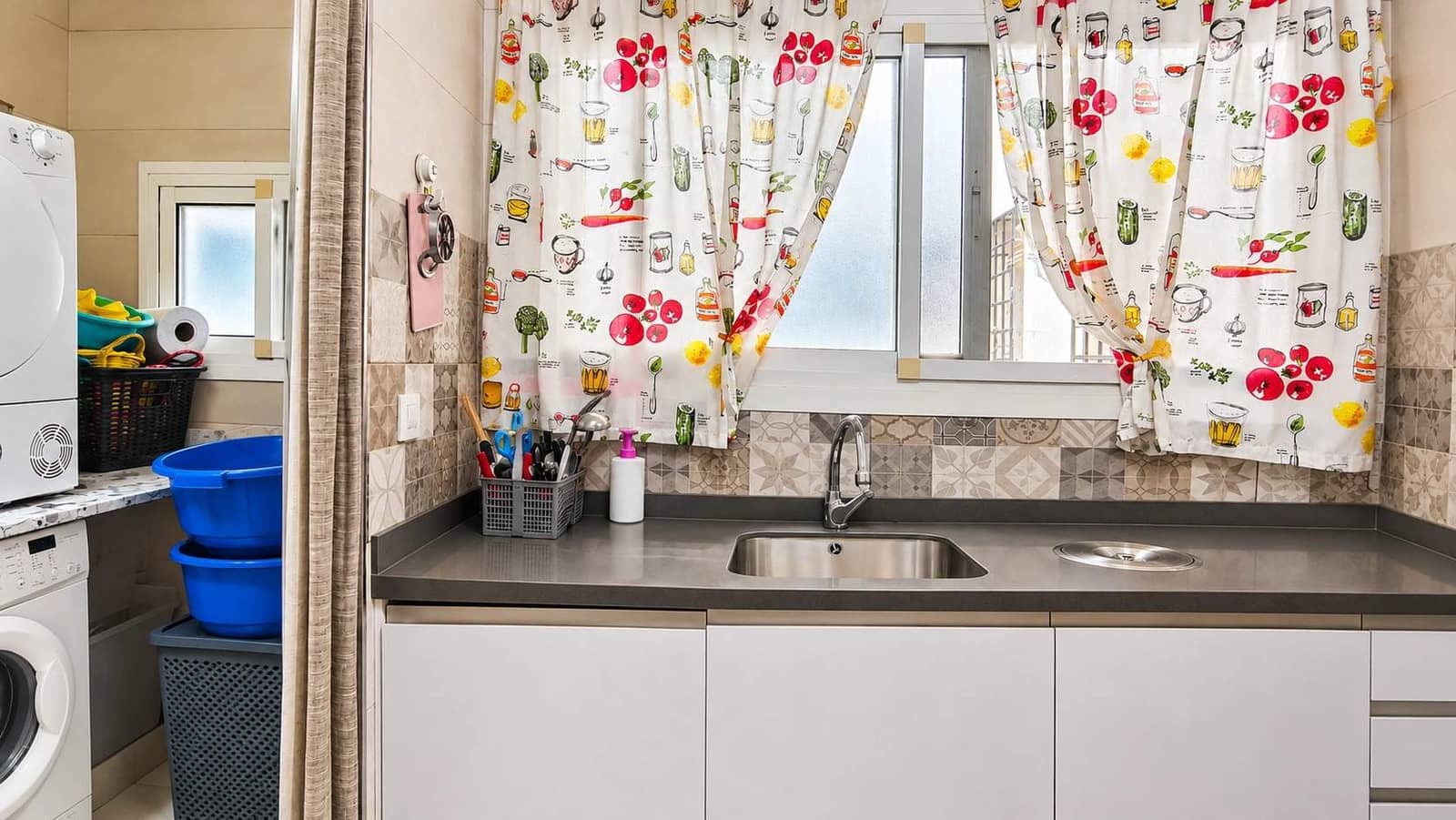 3 slaapkamer Flat te koop in La Linea de la Concepcion - € 190.000 (Ref: 10174319)