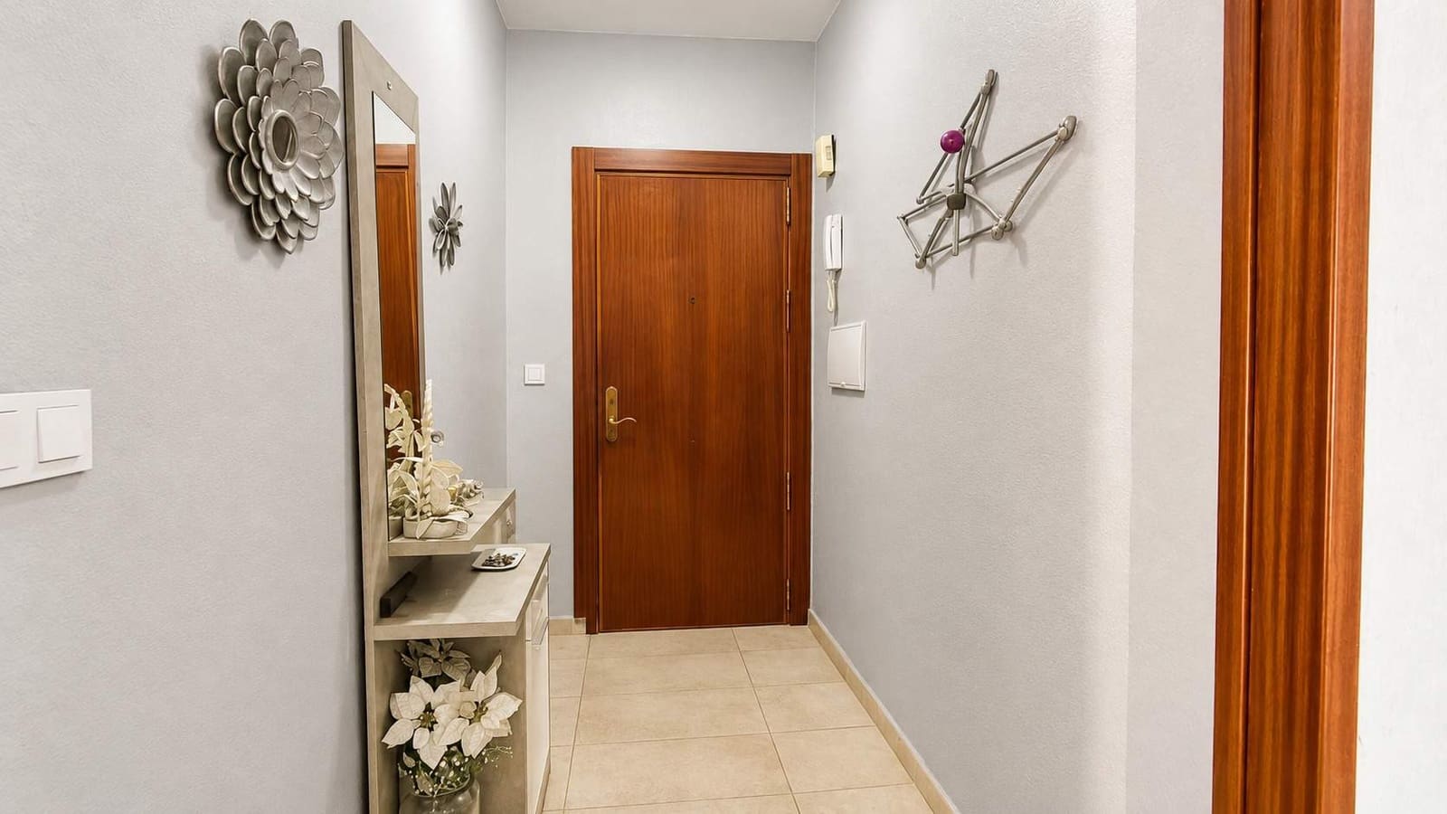 3 slaapkamer Flat te koop in La Linea de la Concepcion - € 190.000 (Ref: 10174319)
