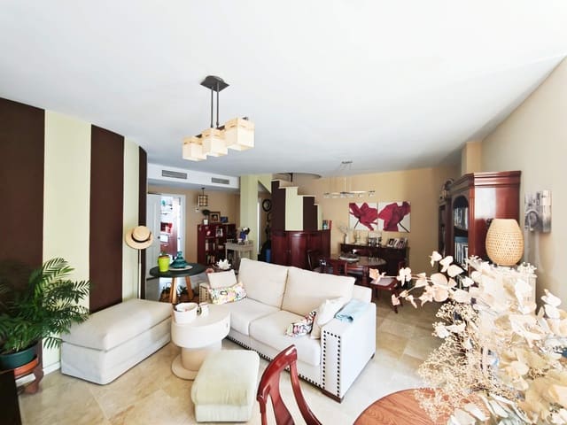 3 bedroom Penthouse for sale in Algeciras - € 370,000 (Ref: 10182313)
