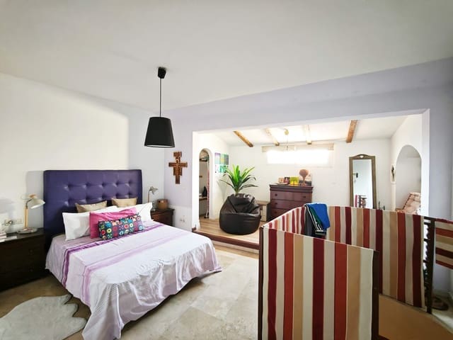 3 bedroom Penthouse for sale in Algeciras - € 370,000 (Ref: 10182313)