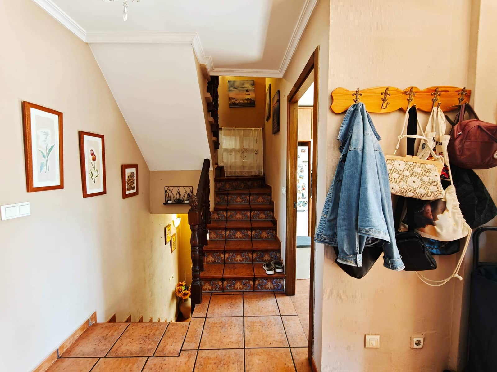 4 sypialnia Willa na sprzedaż w Algeciras z garażem - 450 000 € (Ref: 10182314)