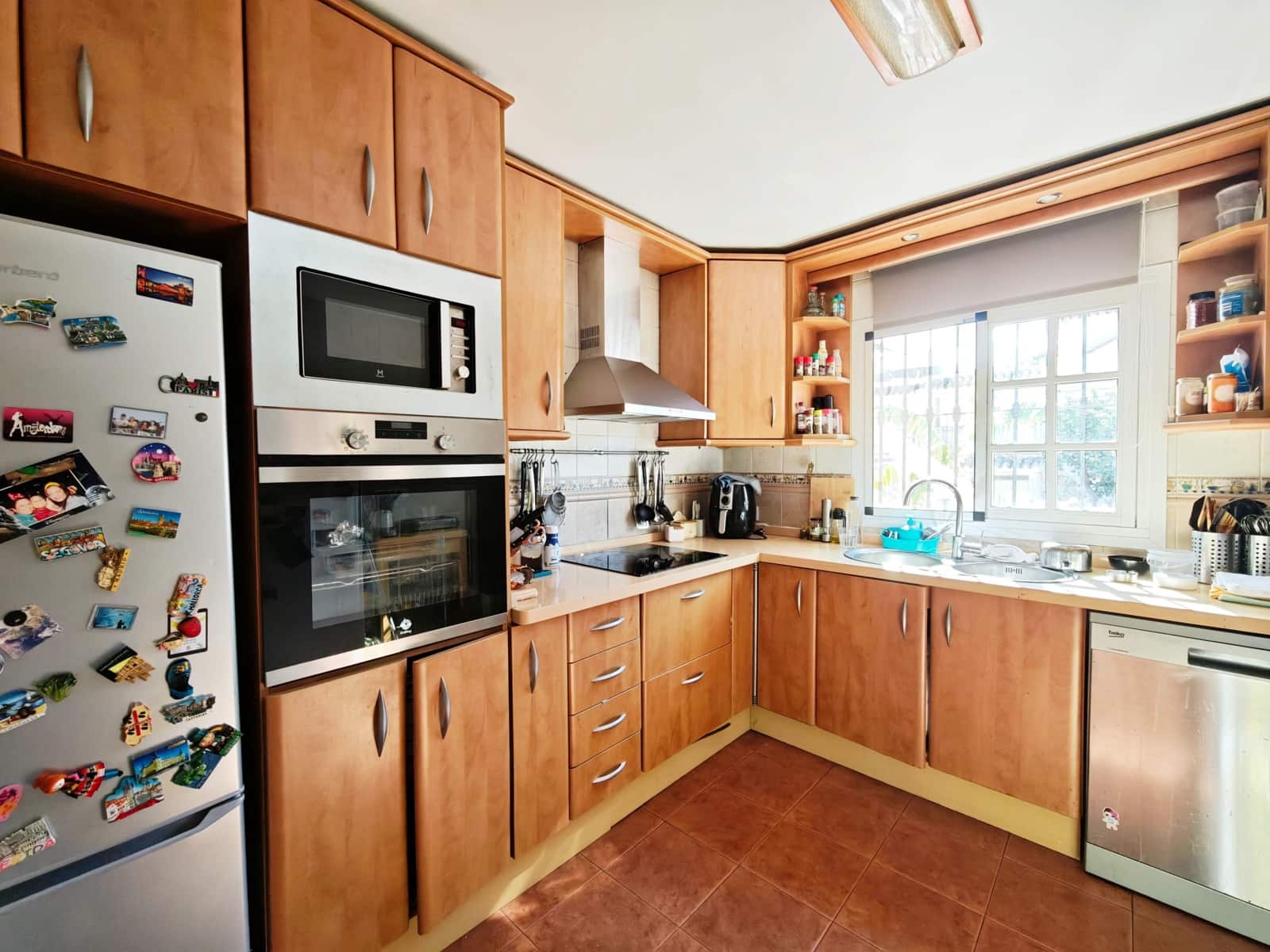 4 sypialnia Willa na sprzedaż w Algeciras z garażem - 450 000 € (Ref: 10182314)
