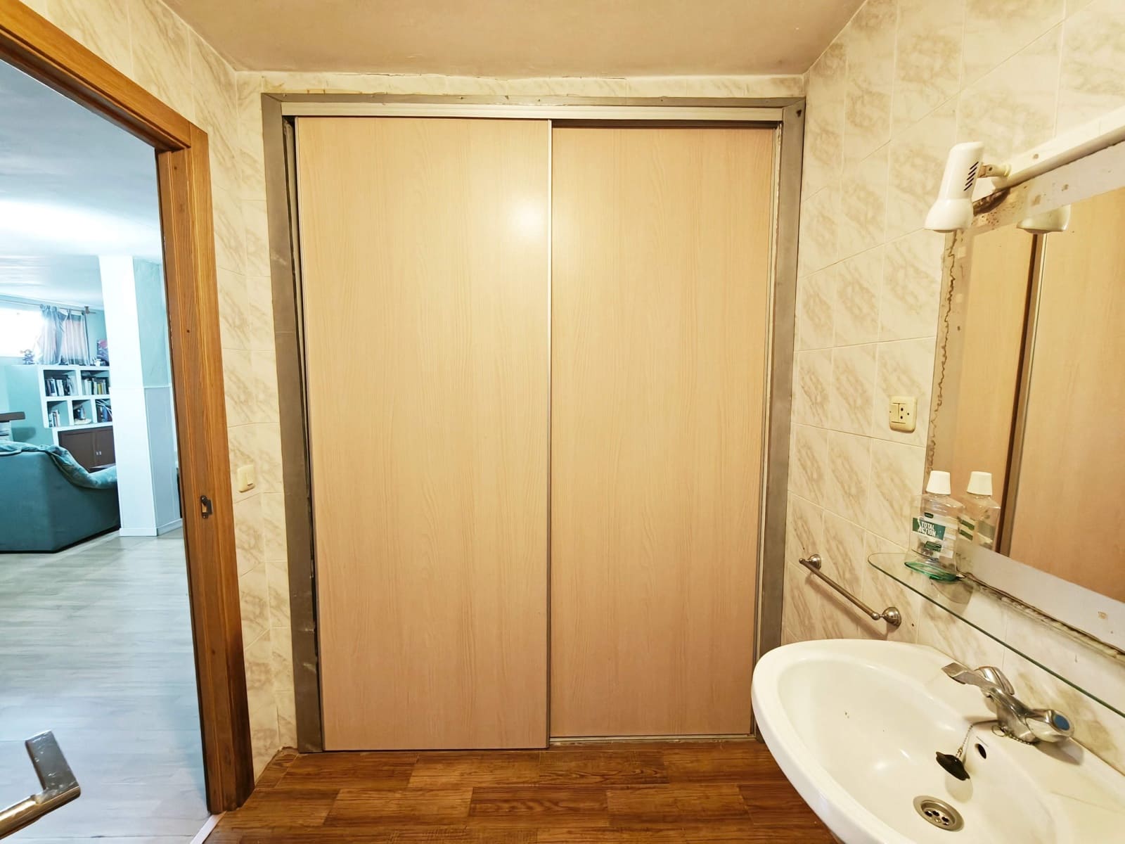 4 sypialnia Willa na sprzedaż w Algeciras z garażem - 450 000 € (Ref: 10182314)