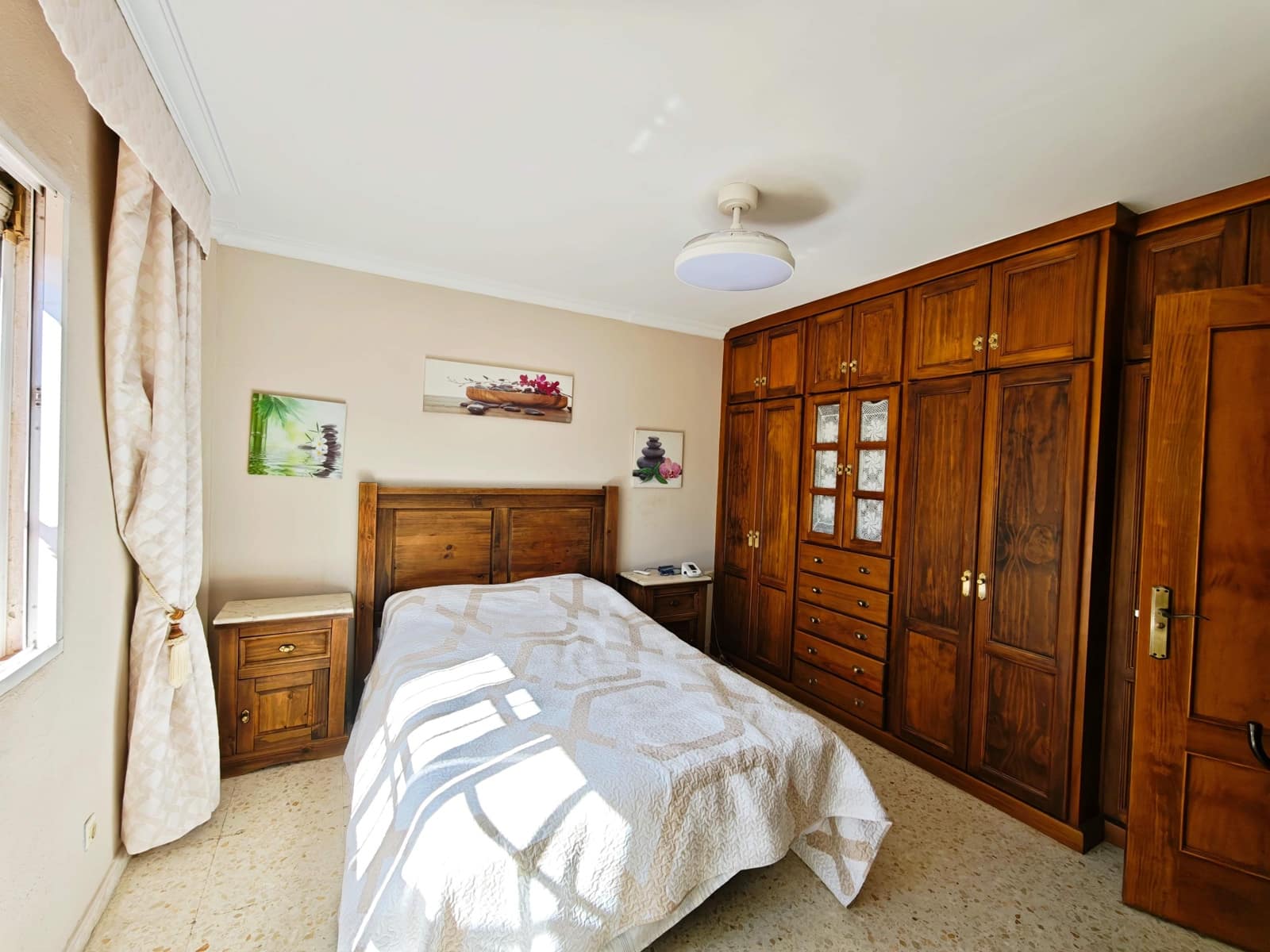 4 sypialnia Willa na sprzedaż w Algeciras z garażem - 450 000 € (Ref: 10182314)