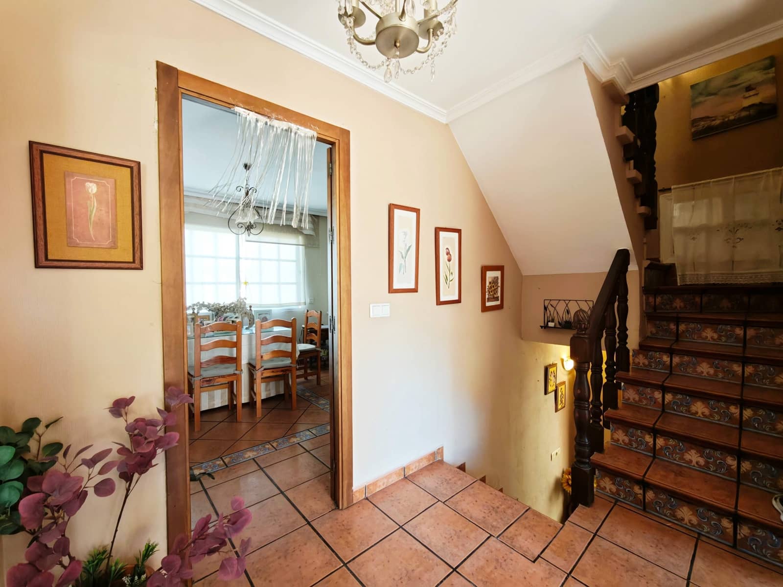 4 sypialnia Willa na sprzedaż w Algeciras z garażem - 450 000 € (Ref: 10182314)