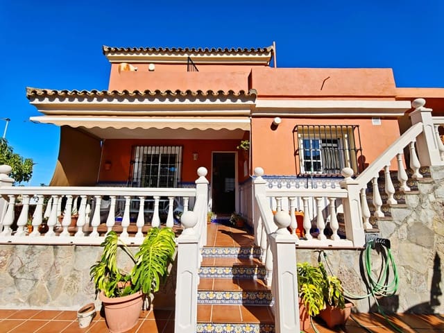 4 sypialnia Willa na sprzedaż w Algeciras z garażem - 450 000 € (Ref: 10182314)