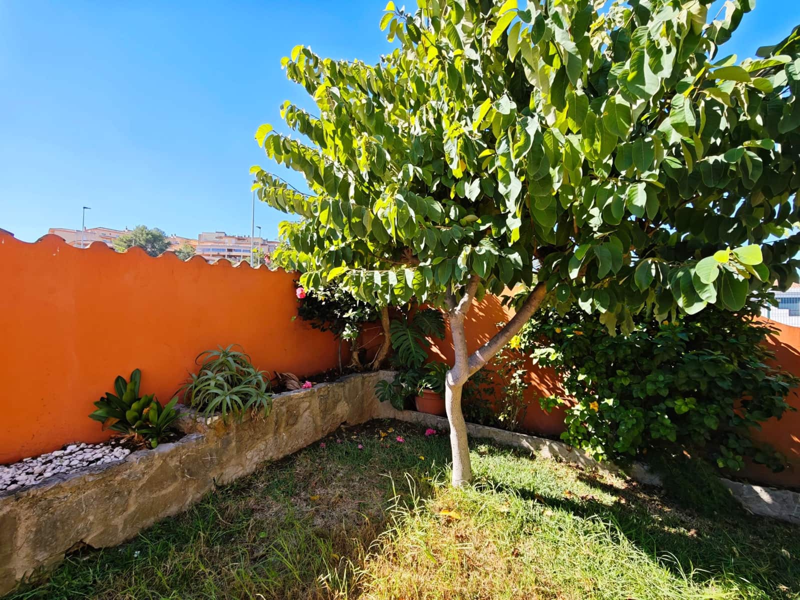 4 sypialnia Willa na sprzedaż w Algeciras z garażem - 450 000 € (Ref: 10182314)