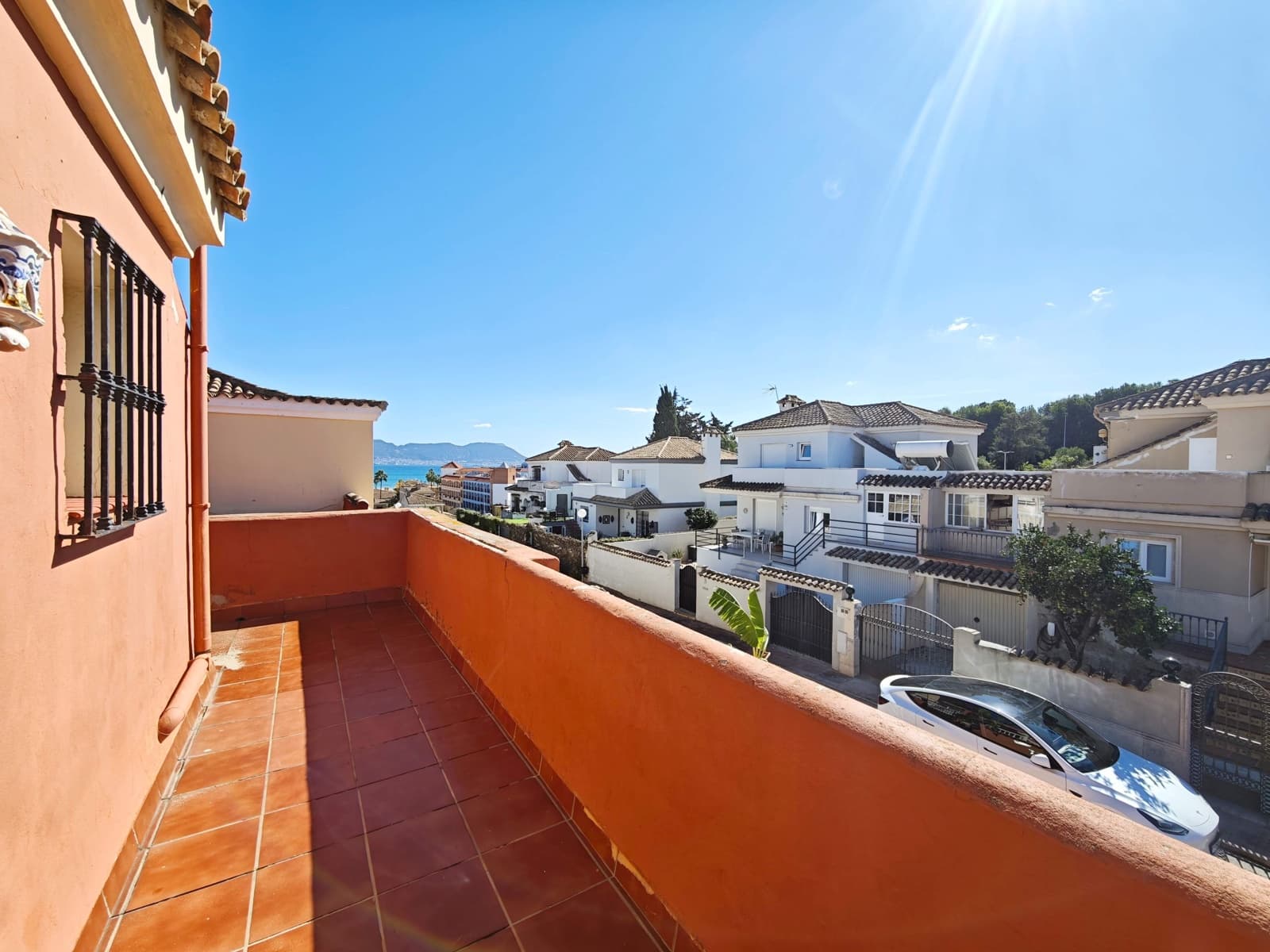 4 sypialnia Willa na sprzedaż w Algeciras z garażem - 450 000 € (Ref: 10182314)