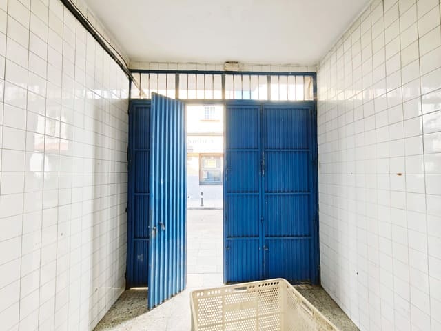 Apartamento de 3 habitaciones en Algeciras en venta - 550.000 € (Ref: 10184055)