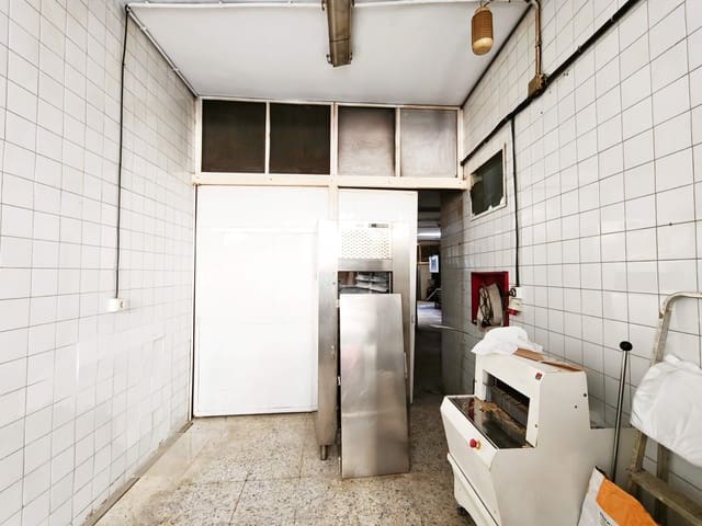 Apartamento de 3 habitaciones en Algeciras en venta - 550.000 € (Ref: 10184055)