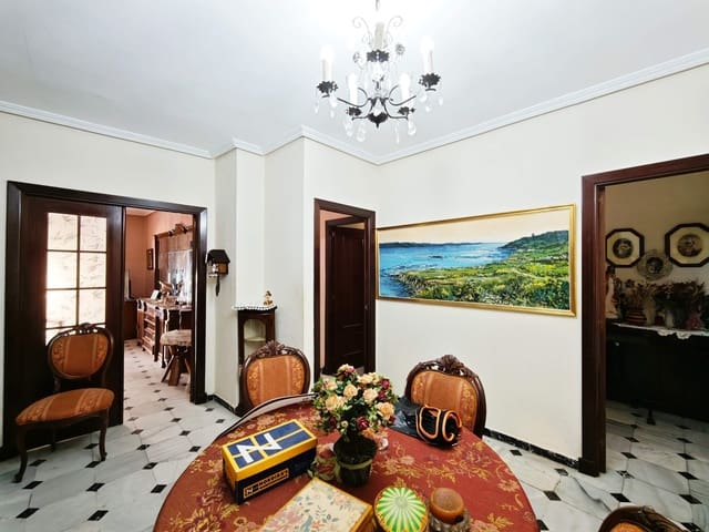 Apartamento de 3 habitaciones en Algeciras en venta - 550.000 € (Ref: 10184055)