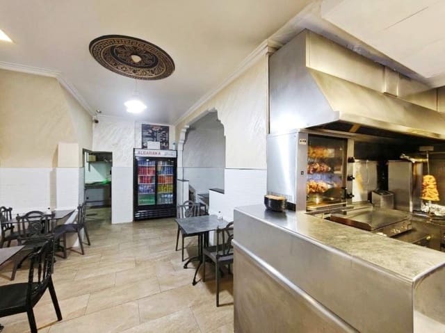 15 makuuhuone Hotelli myytävänä paikassa Algeciras - 480 000 € (Ref: 10184056)