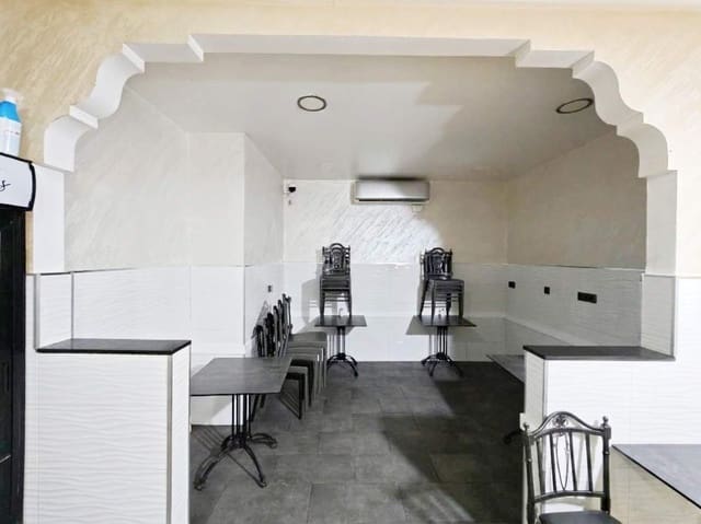 15 makuuhuone Hotelli myytävänä paikassa Algeciras - 480 000 € (Ref: 10184056)