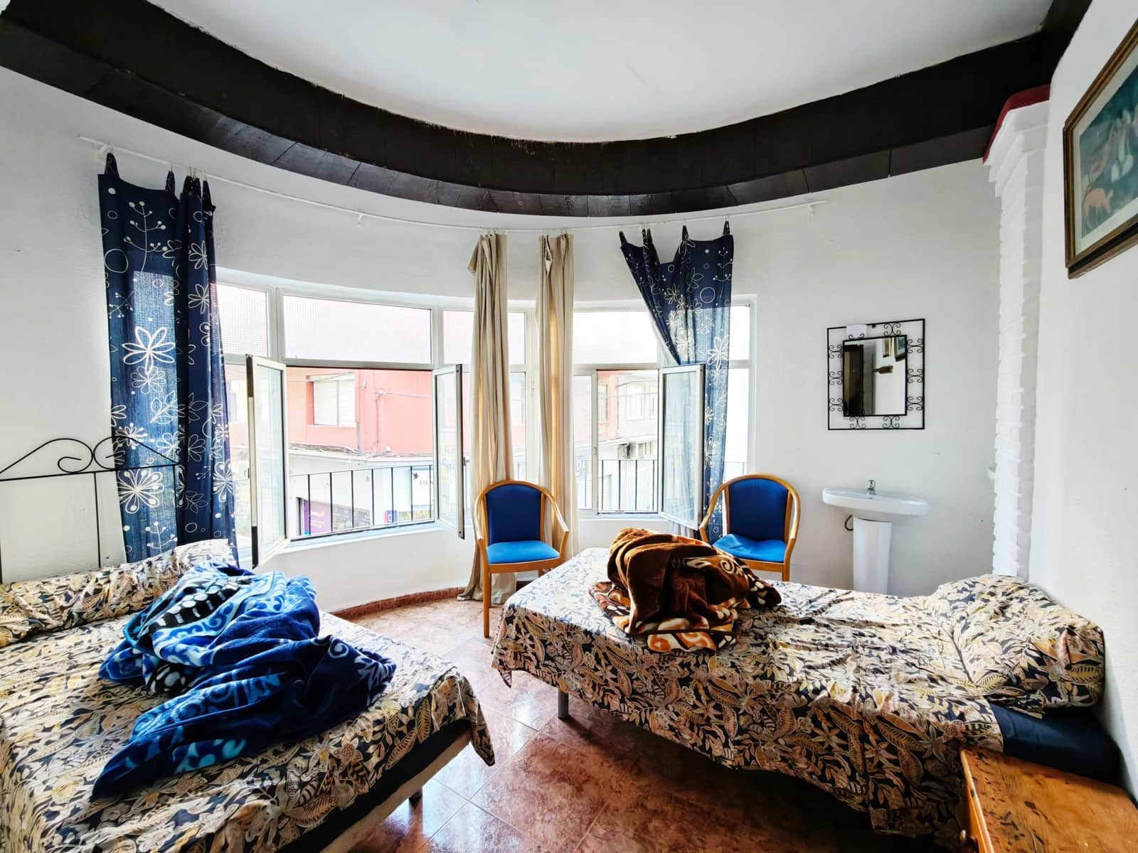 15 makuuhuone Hotelli myytävänä paikassa Algeciras - 480 000 € (Ref: 10184056)