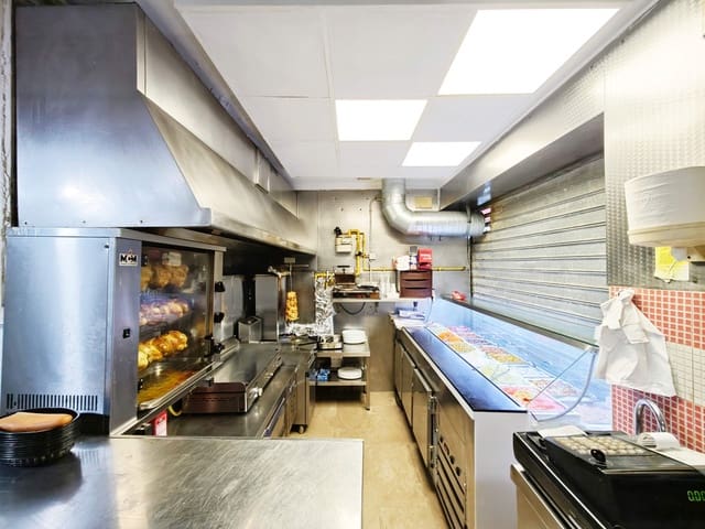 15 makuuhuone Hotelli myytävänä paikassa Algeciras - 480 000 € (Ref: 10184056)