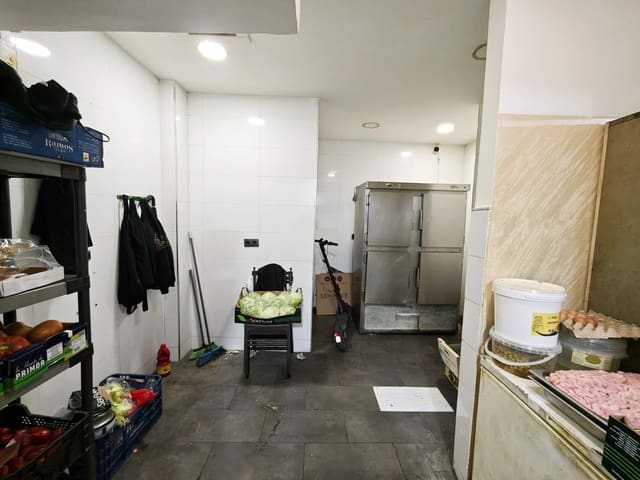 15 makuuhuone Hotelli myytävänä paikassa Algeciras - 480 000 € (Ref: 10184056)
