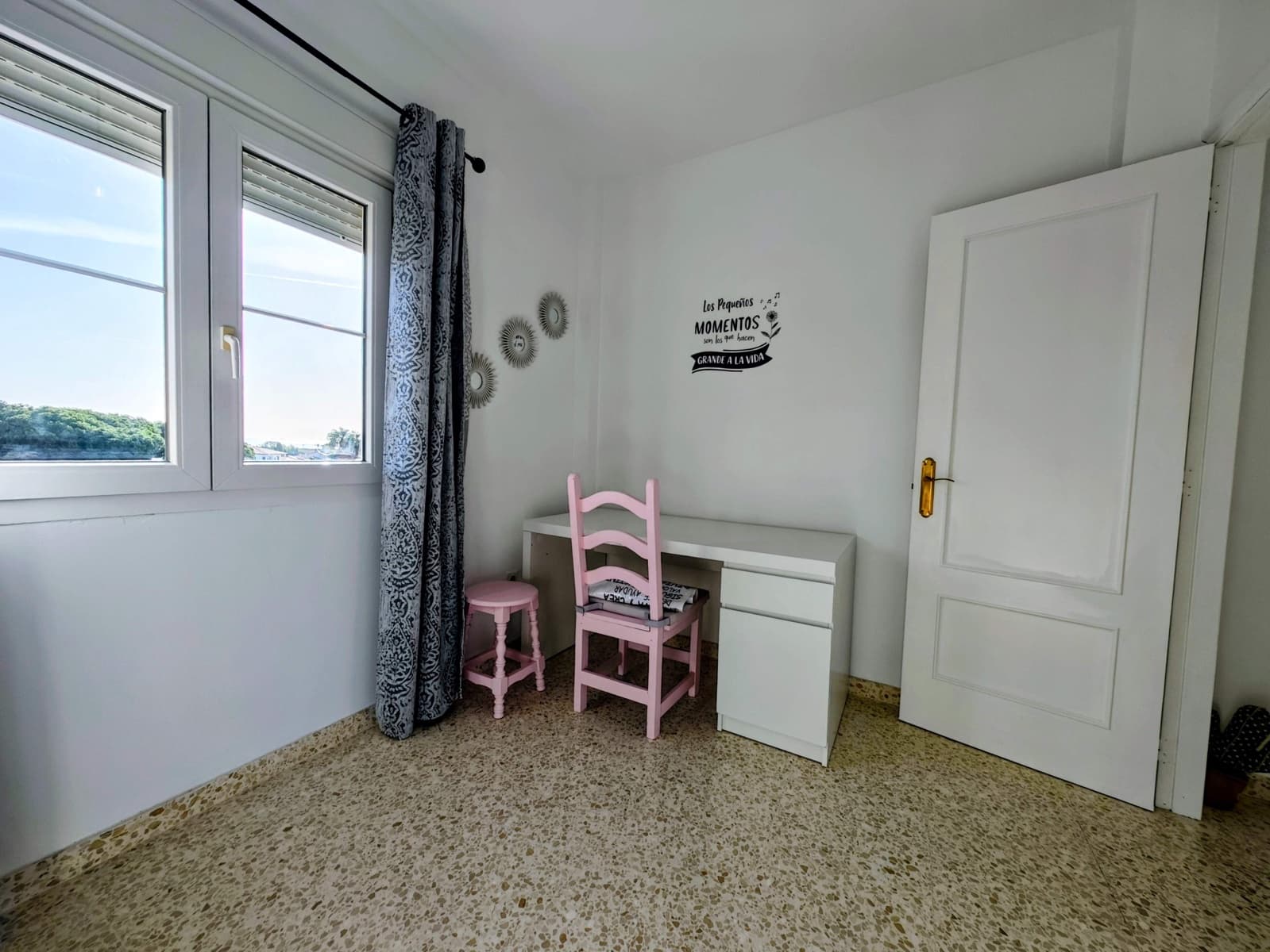 Pareado de 3 habitaciones en La Línea de la Concepción en venta con piscina garaje - 333.000 € (Ref: 10184057)