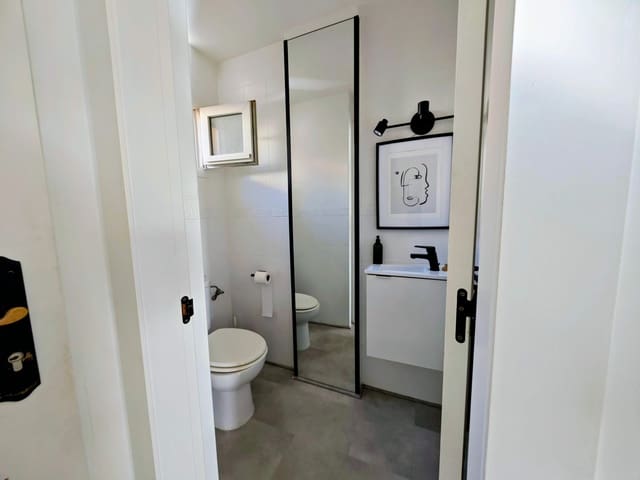 Pareado de 3 habitaciones en La Línea de la Concepción en venta con piscina garaje - 333.000 € (Ref: 10184057)
