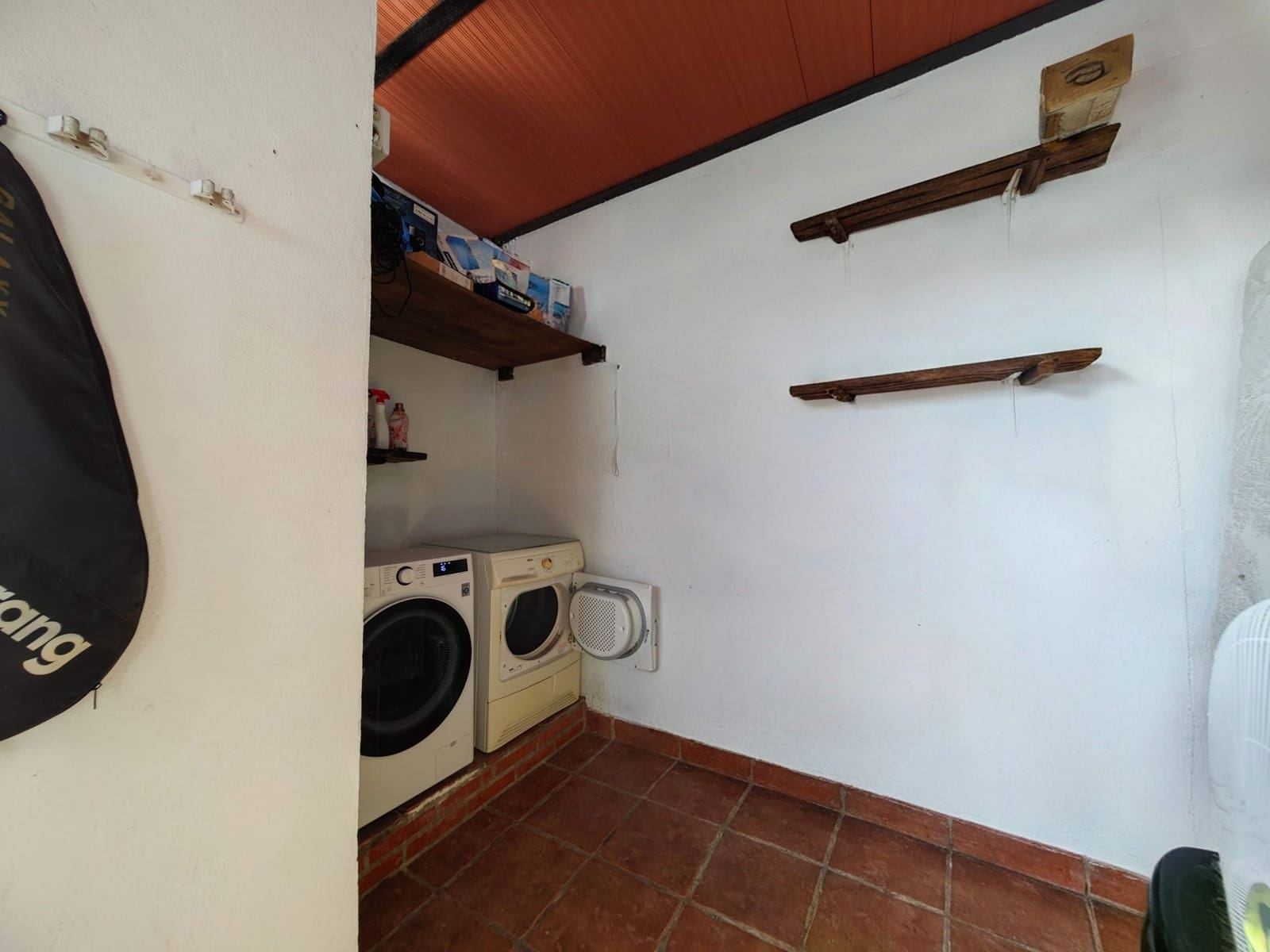Pareado de 3 habitaciones en La Línea de la Concepción en venta con piscina garaje - 333.000 € (Ref: 10184057)