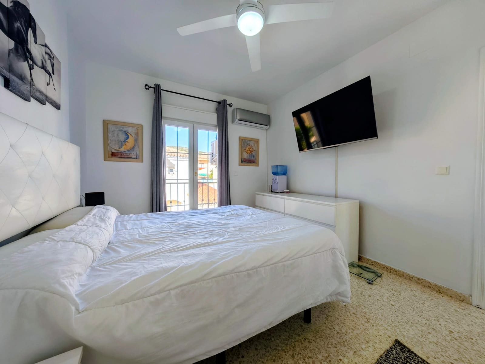 Pareado de 3 habitaciones en La Línea de la Concepción en venta con piscina garaje - 333.000 € (Ref: 10184057)