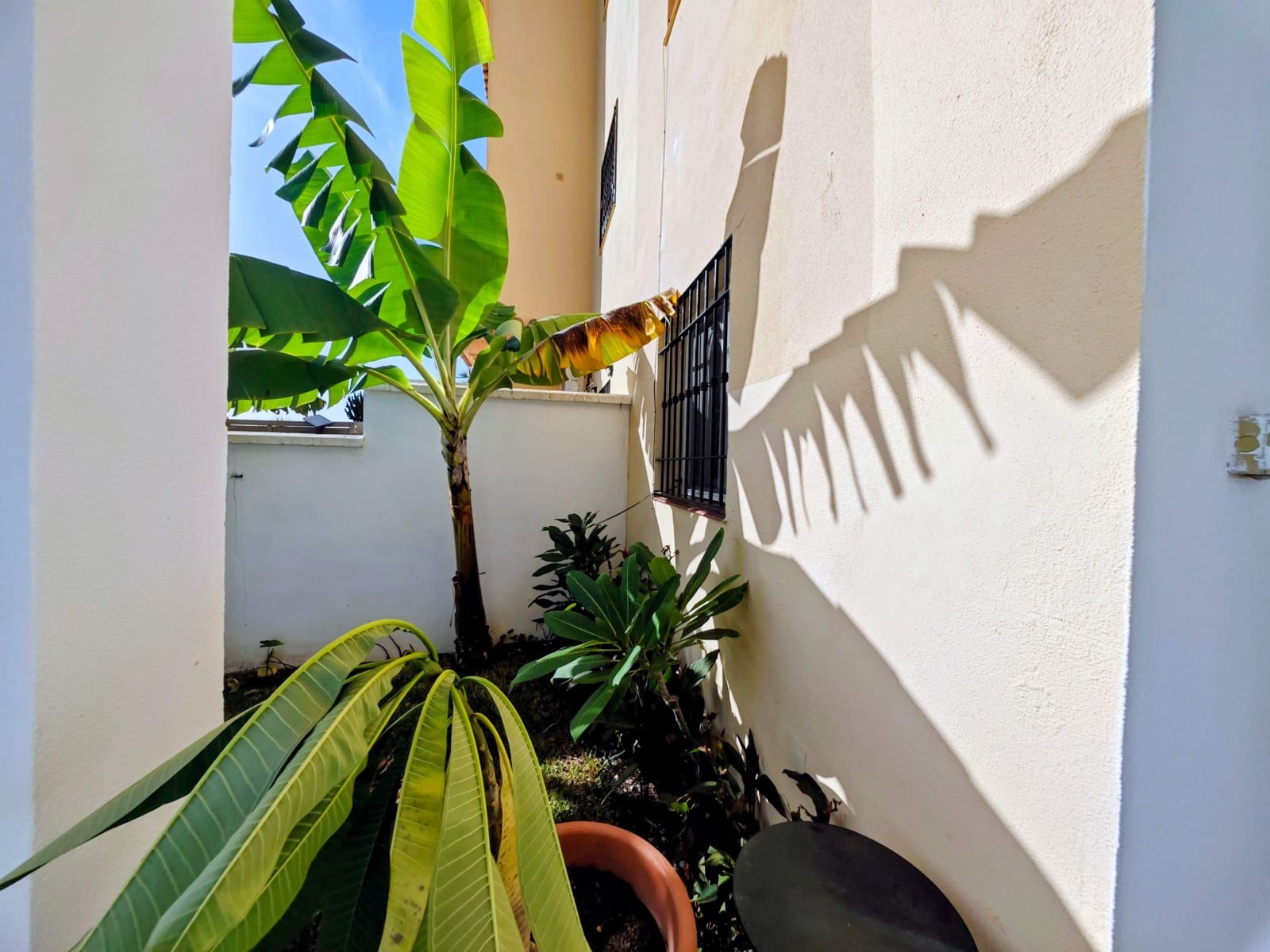 Pareado de 3 habitaciones en La Línea de la Concepción en venta con piscina garaje - 333.000 € (Ref: 10184057)