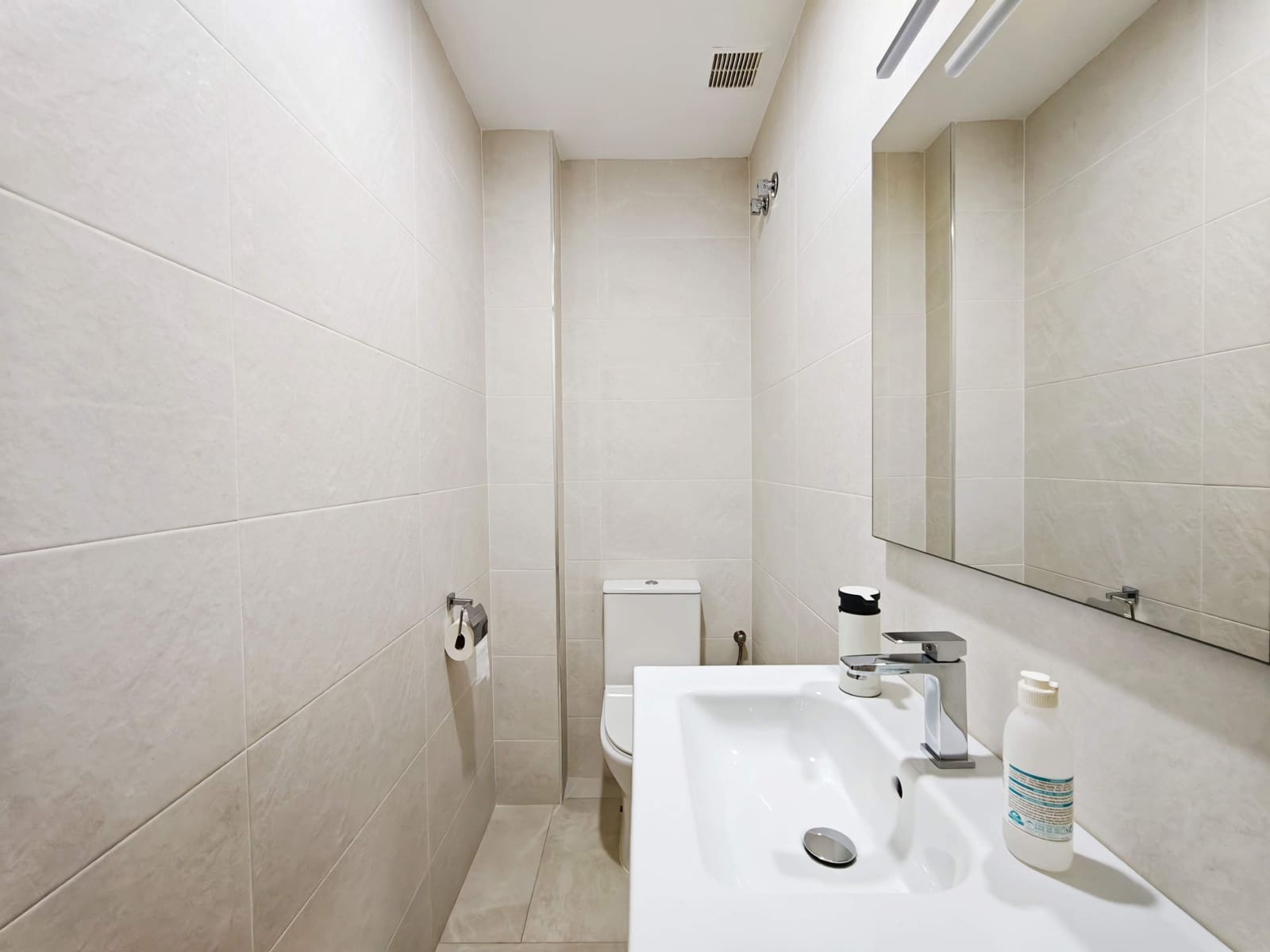 3 sovrum Radhus till salu i Algeciras med pool garage - 385 000 € (Ref: 10186276)