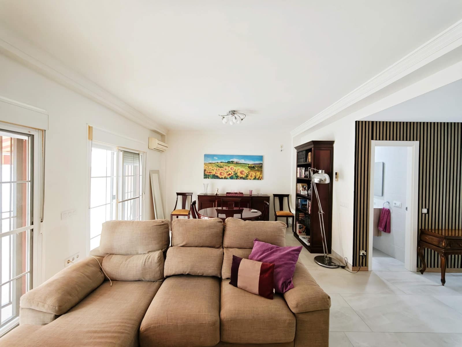 3 sovrum Radhus till salu i Algeciras med pool garage - 385 000 € (Ref: 10186276)