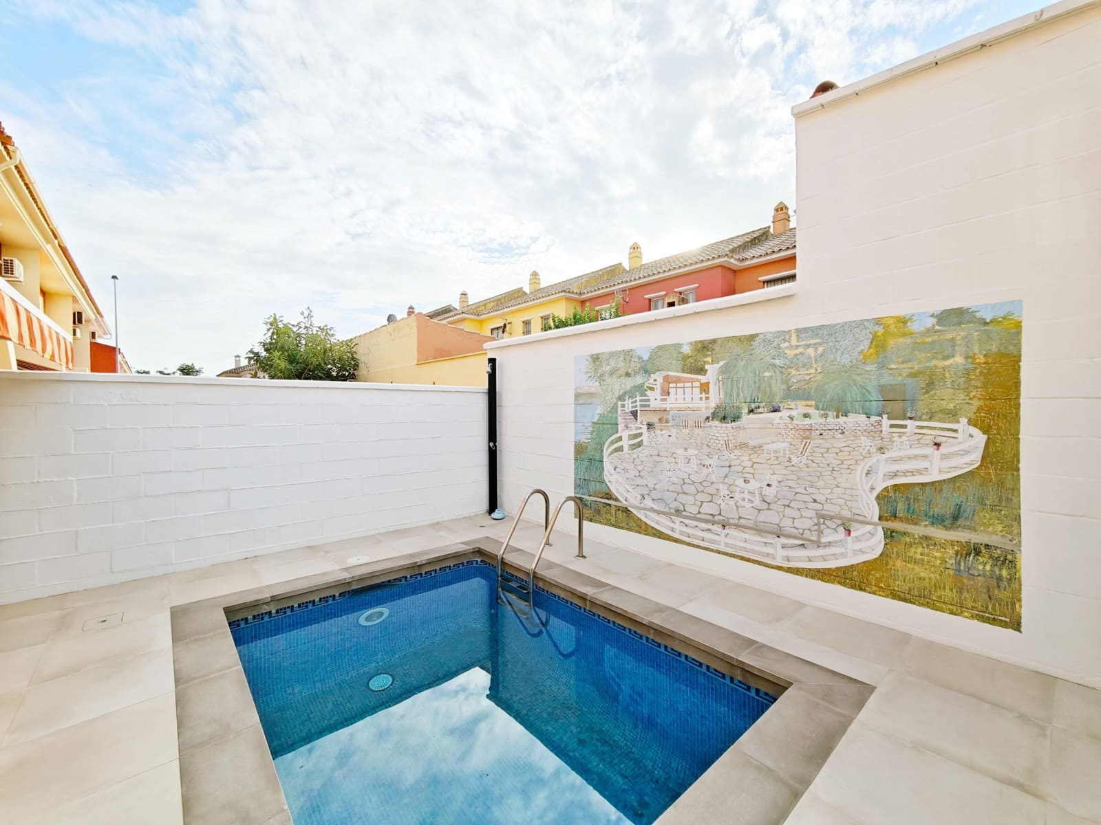 3 sovrum Radhus till salu i Algeciras med pool garage - 385 000 € (Ref: 10186276)