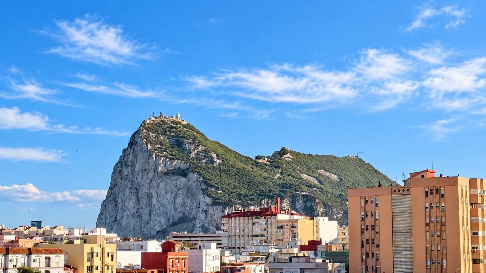 3 Zimmer Wohnung zu verkaufen in La Linea de la Concepcion - 160.000 € (Ref: 10186277)