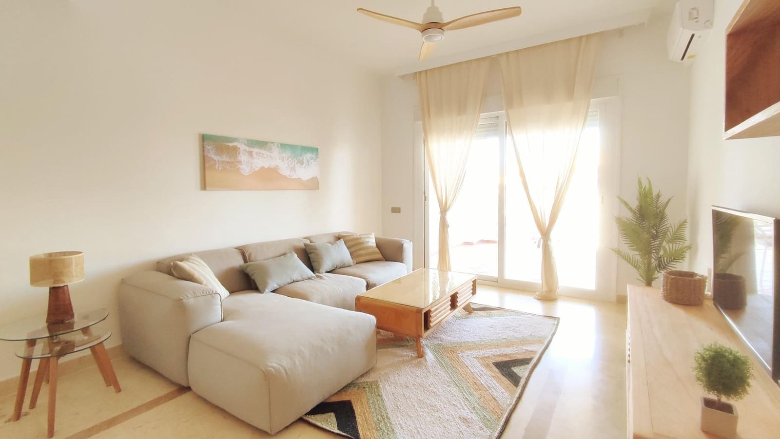 2 sypialnia Apartament do wynajęcia w La Linea de la Concepcion z basenem garażem - 1 350 € (Ref: 8737968)