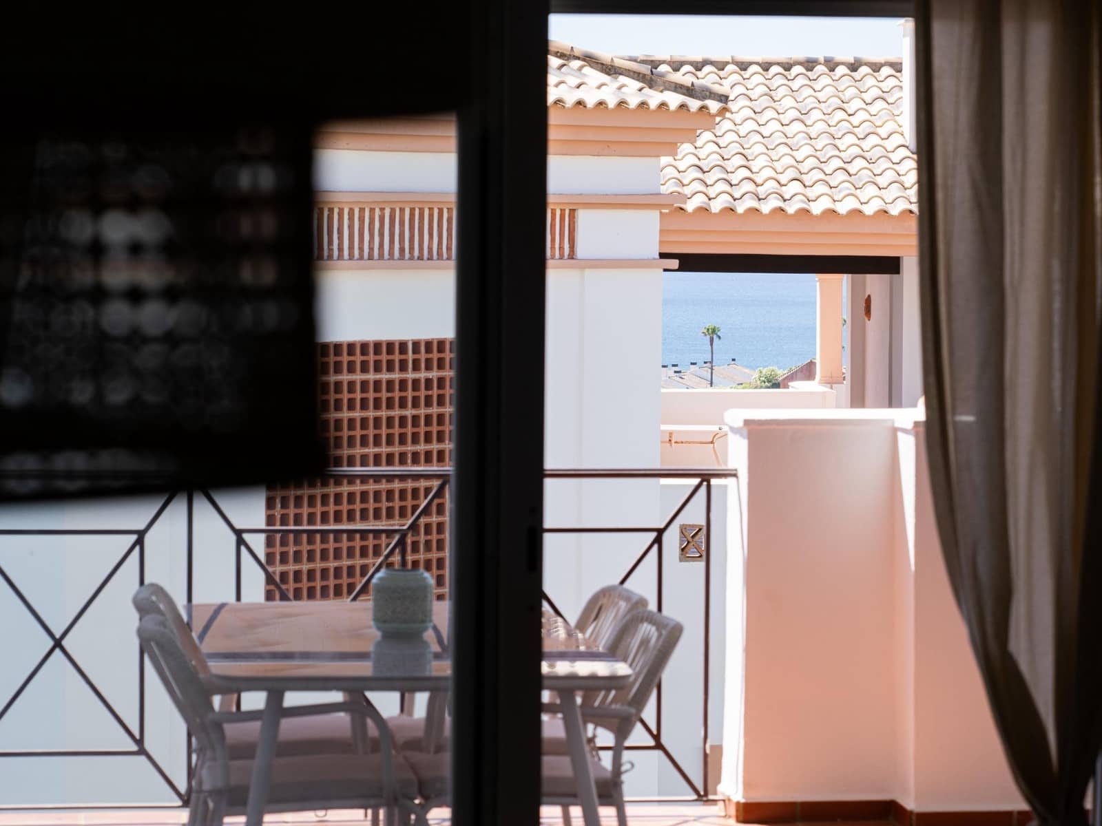 2 sypialnia Apartament do wynajęcia w La Linea de la Concepcion z basenem garażem - 1 350 € (Ref: 8737968)