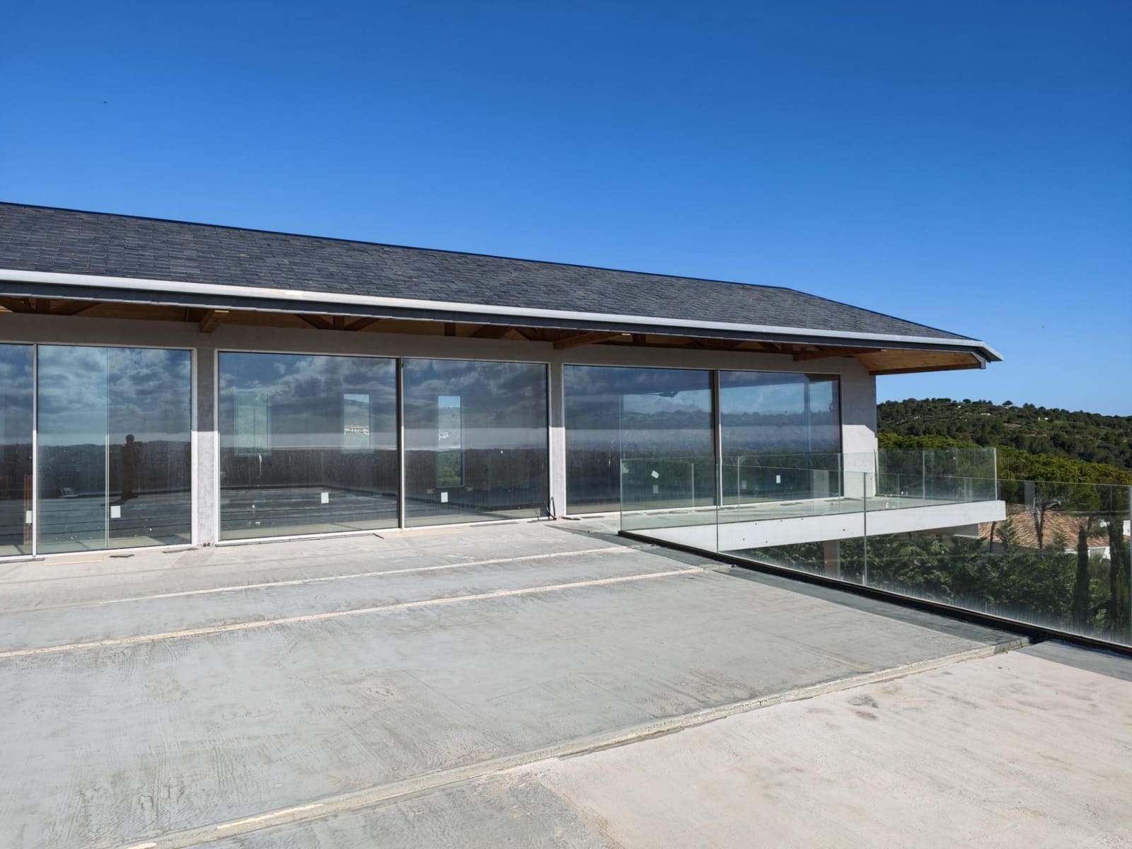 4 bedroom Villa for sale in Sotogrande with pool garage - € 5,800,000 (Ref: 8750350)