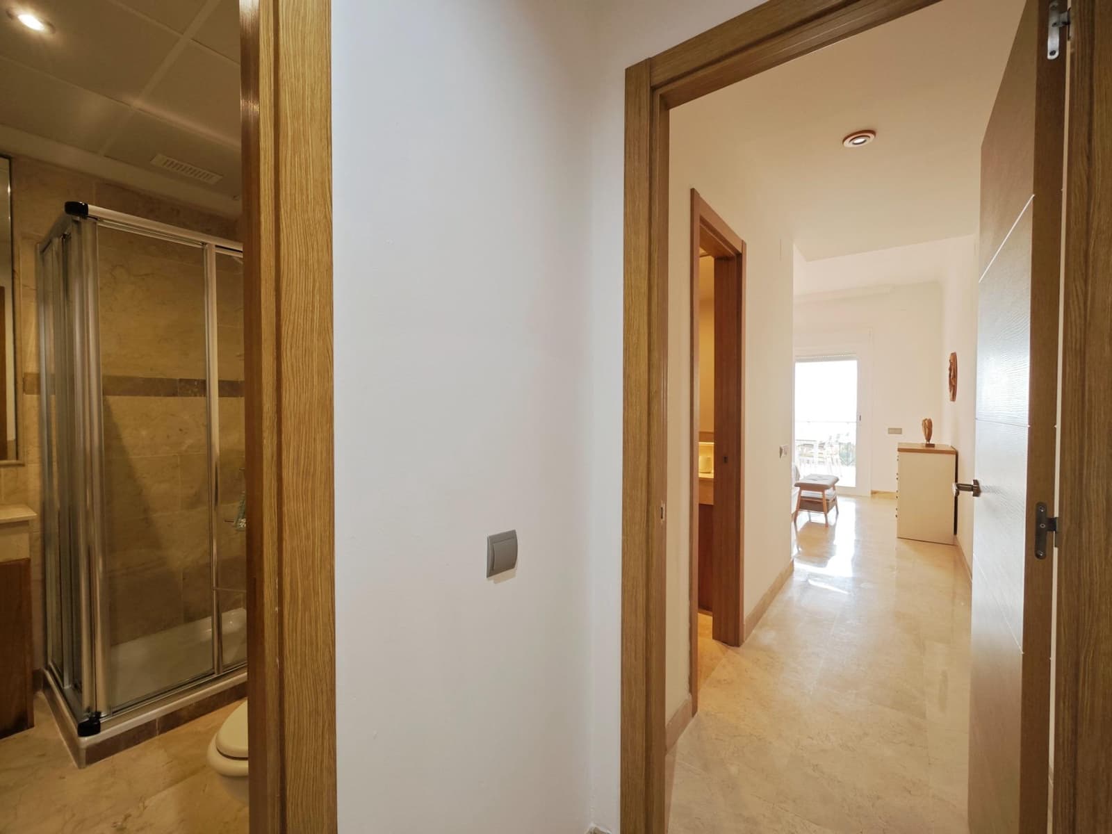 2 slaapkamer Appartement te huur in La Linea de la Concepcion met zwembad garage - € 1.300 (Ref: 8765286)